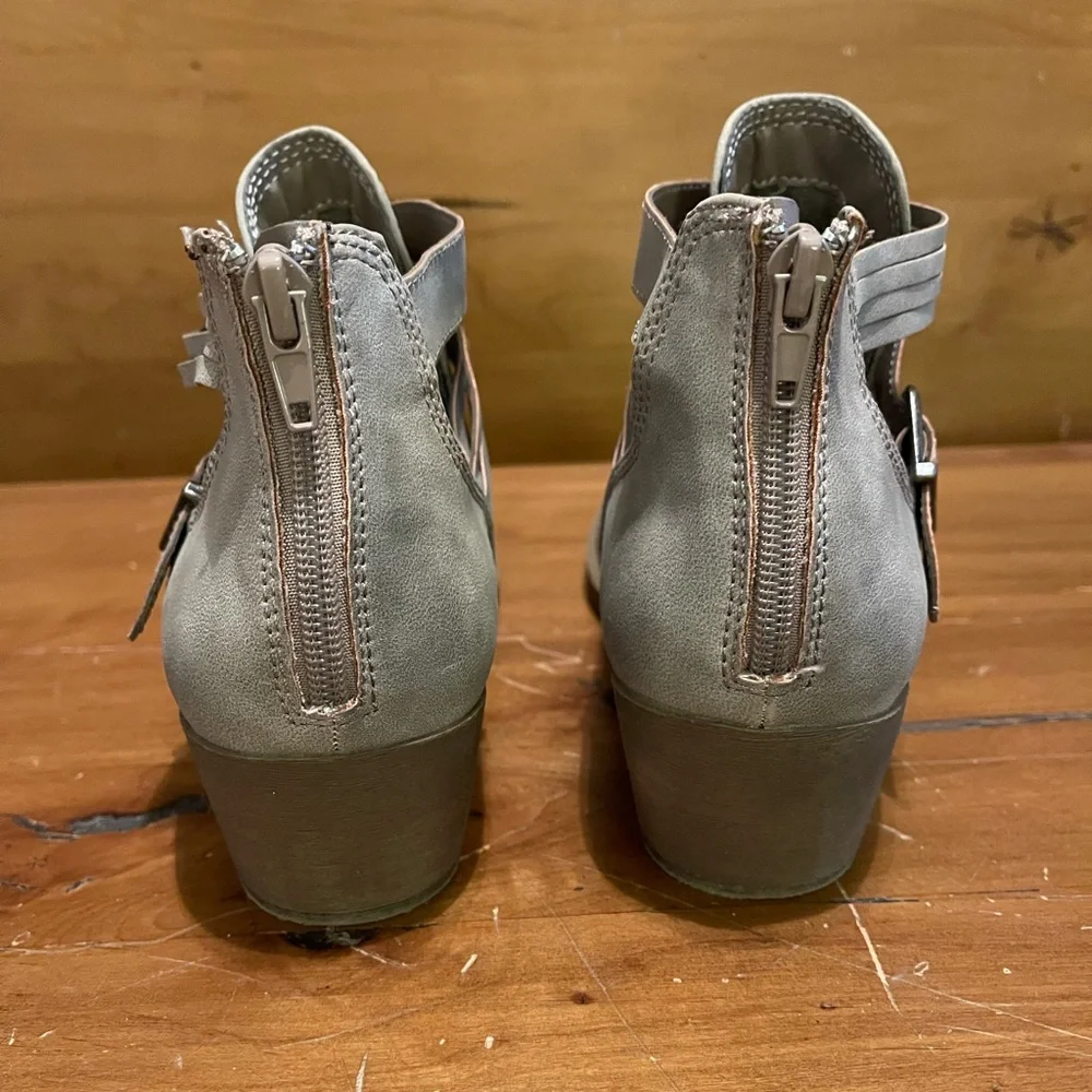 Booties - Picture 3 of 6
